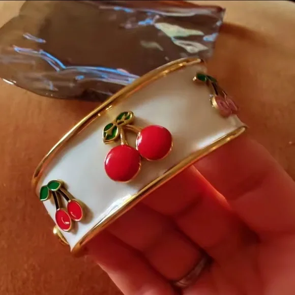 Cherry cuff 18K gold plated Gold Stainless steel bracelet - Picture 15 of 15